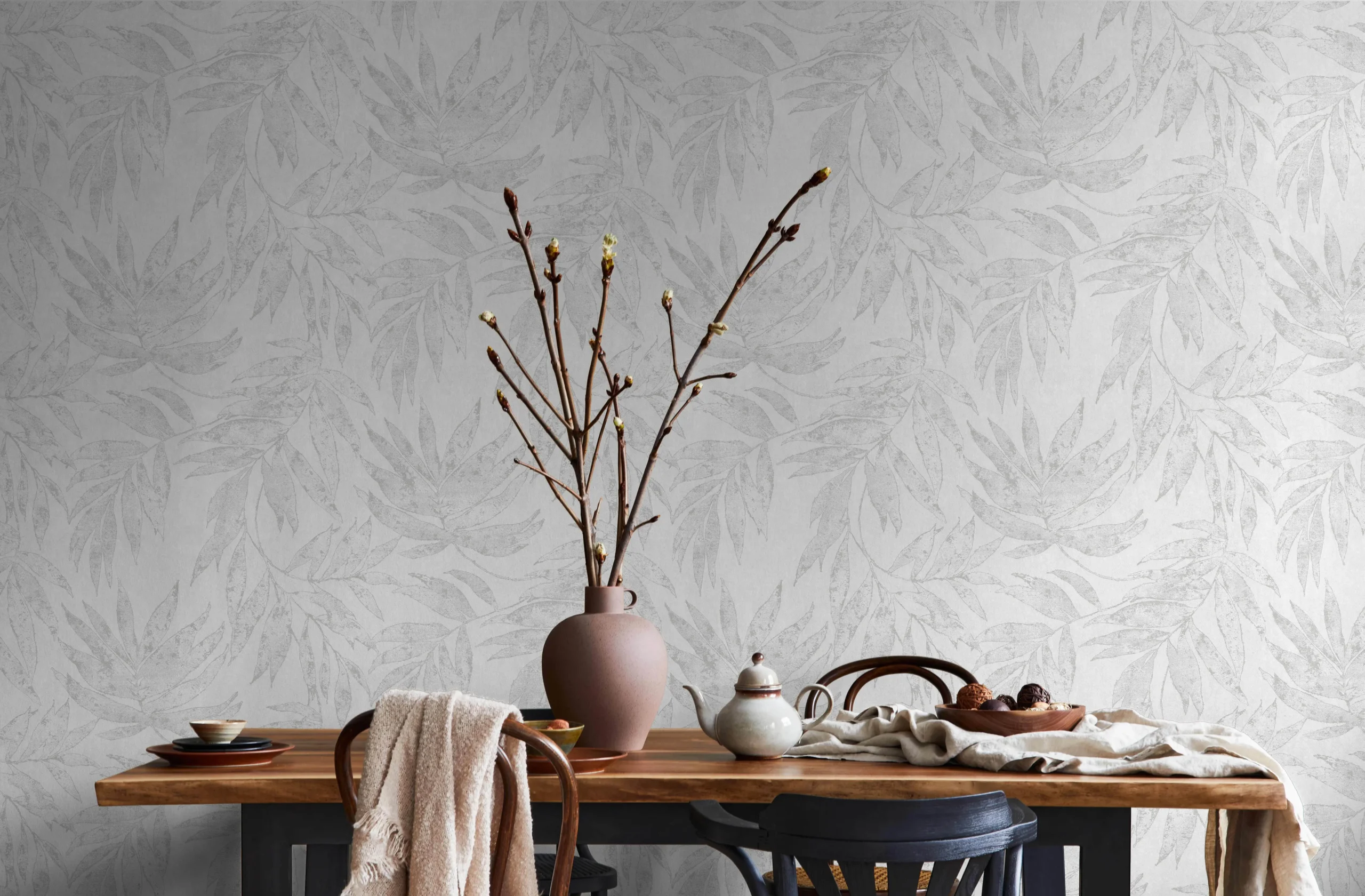 Gray Embossed Wallpaper – Natural Charm (24208-1)